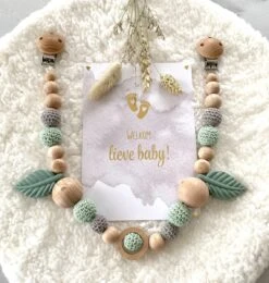 Luxe Speenkoorden - Houten Wagenspanner - Gehaakt - Kralen - Kraamcadeau - Baby Shower - Groen - Blad