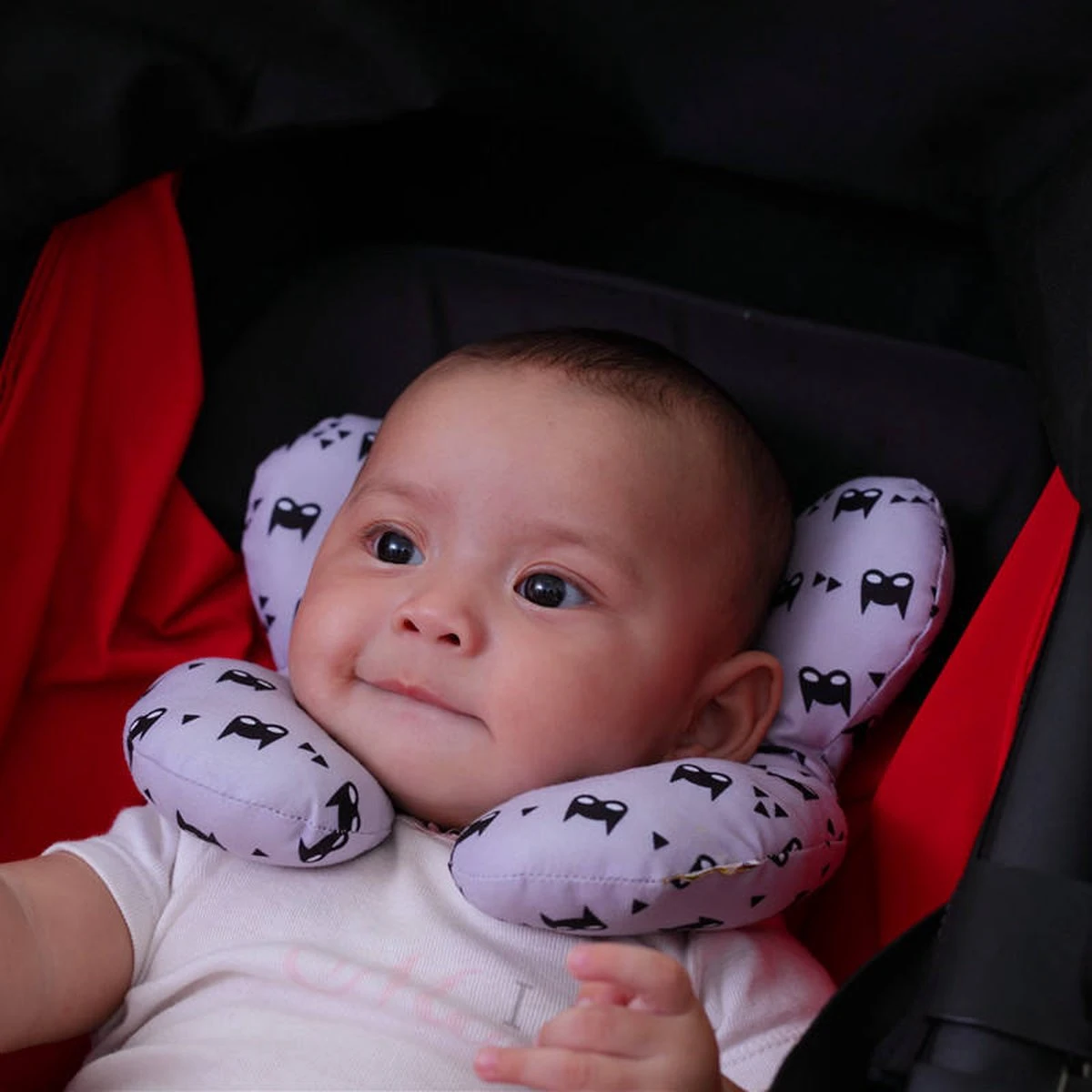 Baby Maxi Cosi Steun Kussen - Roze Neksteun Voor Baby's - Steunkussen Voor Reiswieg - MaxiCosi Steunkussen - Slaapkussen MaxiCosi - Neksteun Voor Baby In De Auto - Babystoel Nek Steun - Baby Slaapkussen - Autostoel Nekkussen / Nek Kussen - Nek Steun 3 Baby Maxi Cosi Steun Kussen - Roze Neksteun Voor Baby's - Steunkussen Voor Reiswieg - MaxiCosi Steunkussen - Slaapkussen MaxiCosi - Neksteun Voor Baby In De Auto - Babystoel Nek Steun - Baby Slaapkussen - Autostoel Nekkussen / Nek Kussen - Nek Steun