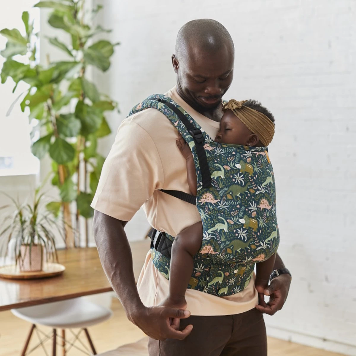 Tula Free To Grow - Draagzak Baby - Land Before Tula - Dino Print - Ergonomische Draagzak Voor Baby En Drager - Afbeelding 6