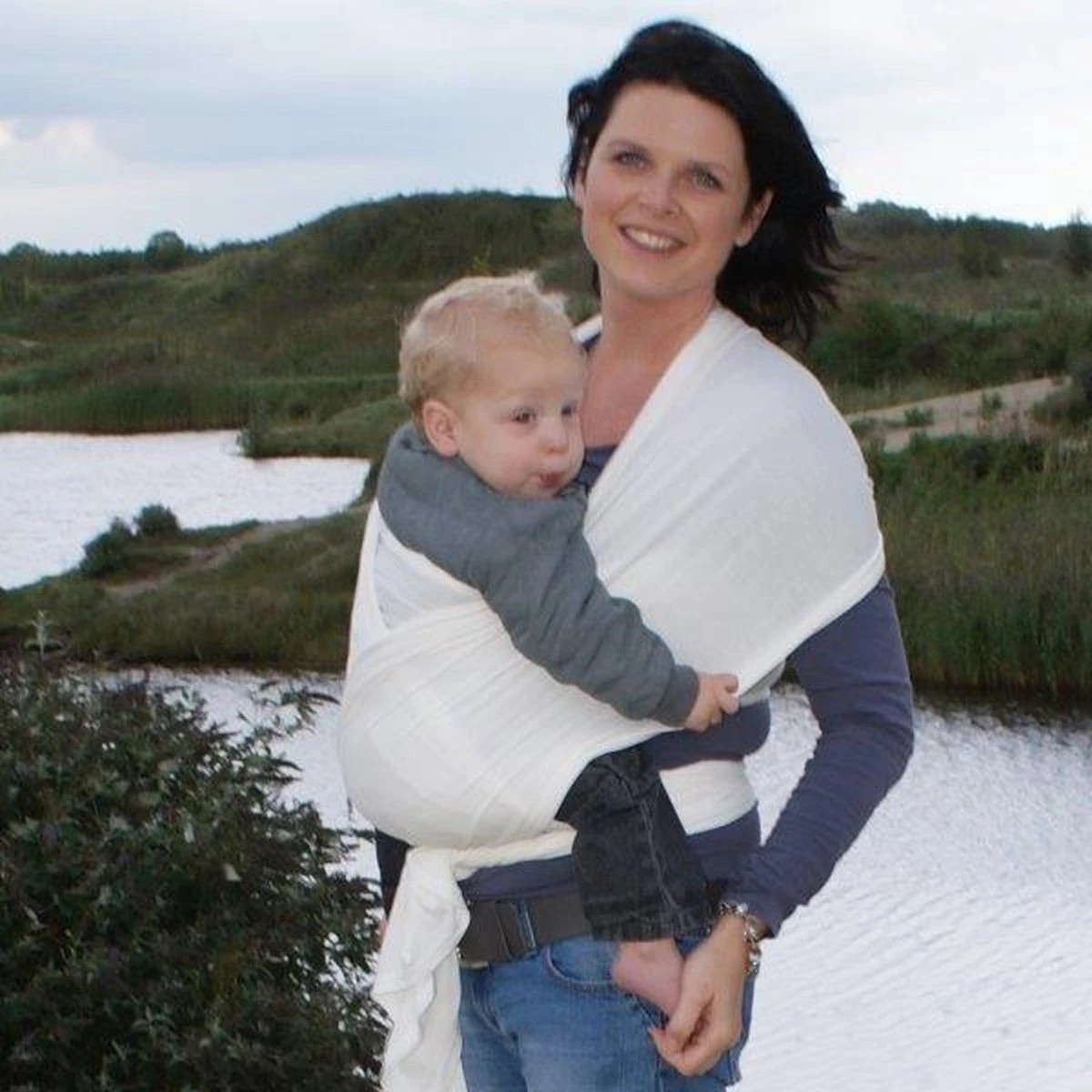 Smallvips Draagdoek Taupe - Rekbare Draagdoek Van Bamboo - Heerlijk Zacht En Koel - Ergonomisch Dragen - Afbeelding 5