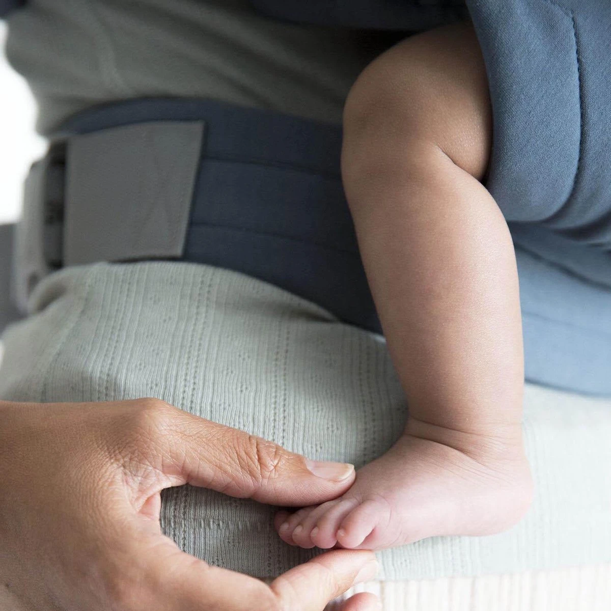 Ergobaby Embrace Draagzak Baby - Oxford Blue - Afbeelding 4