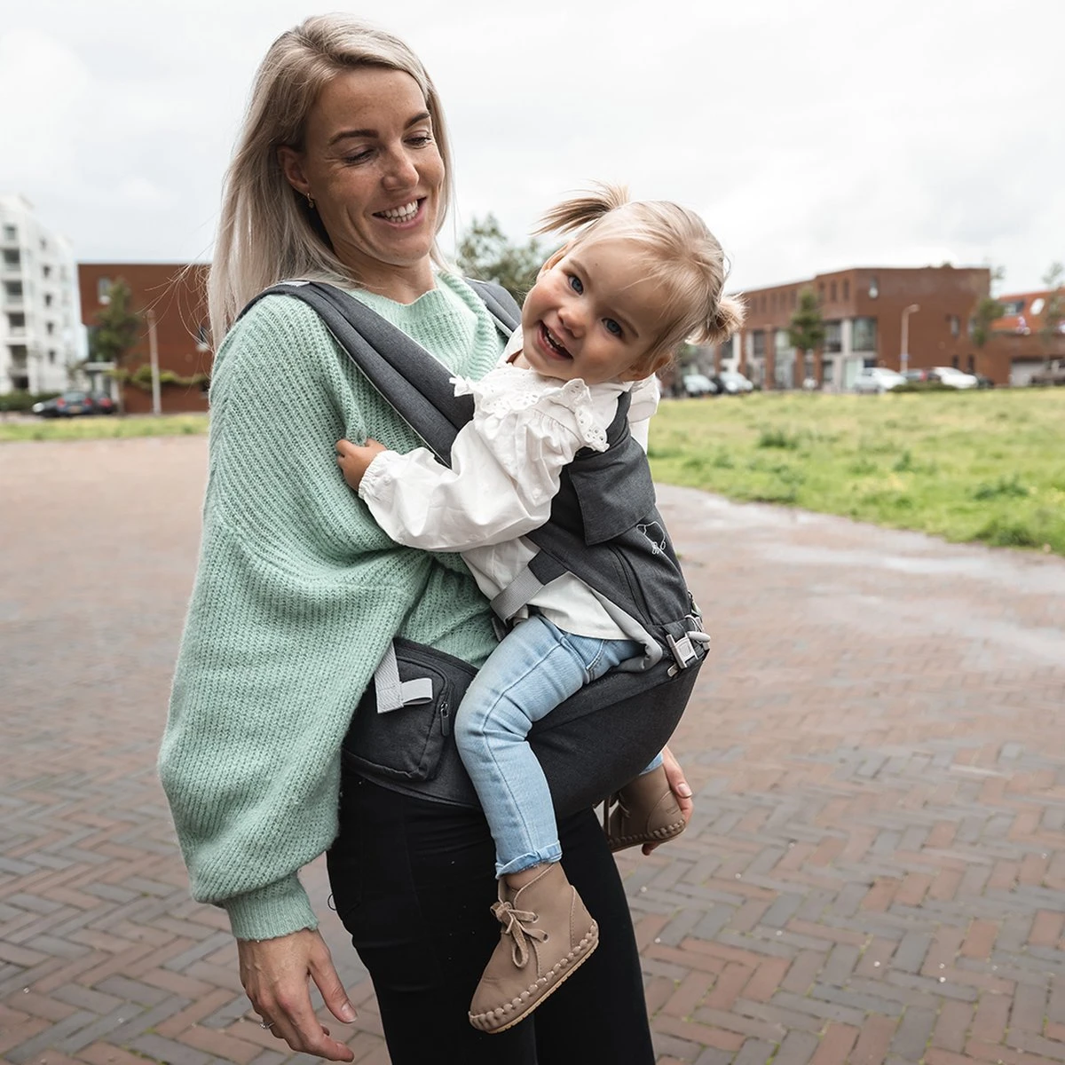 Deryan Pack Luxe Ergonomische Draagzak Babydrager + Opbergvakjes Grijs - Afbeelding 4