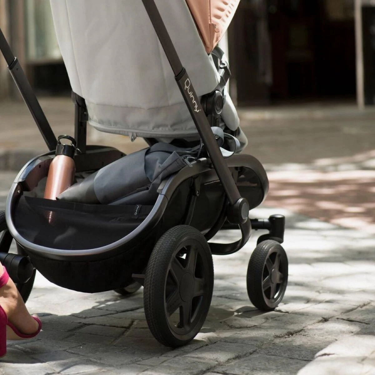 Quinny Hubb Mono Kinderwagen - Graphite On Grey - Afbeelding 5