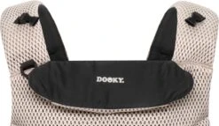 Dooky Ergonomische Draagzak Urban Comfort Beige Desert -Maxi-Cosi winkel 1200x695