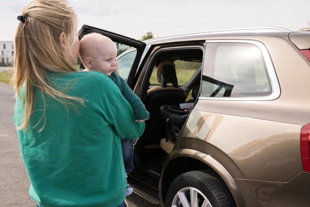 Bebeconfort Evolvefix Autostoeltje - 360° Draaibaar - Night Grey - Afbeelding 11