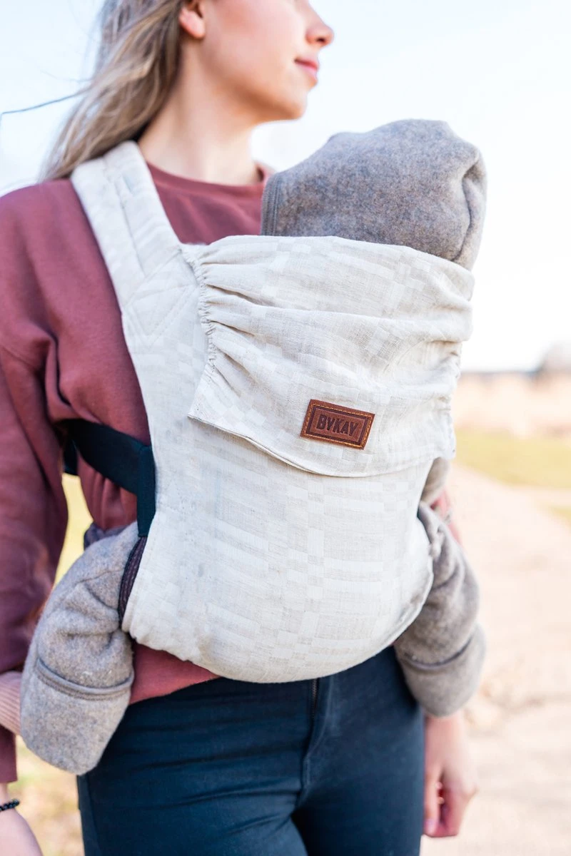 ByKay - Draagzak - Click Carrier Classic - Sand Blocks Summer - Organic Linnen/Cotton 6 ByKay - Draagzak - Click Carrier Classic - Sand Blocks Summer - Organic Linnen/Cotton - Afbeelding 4