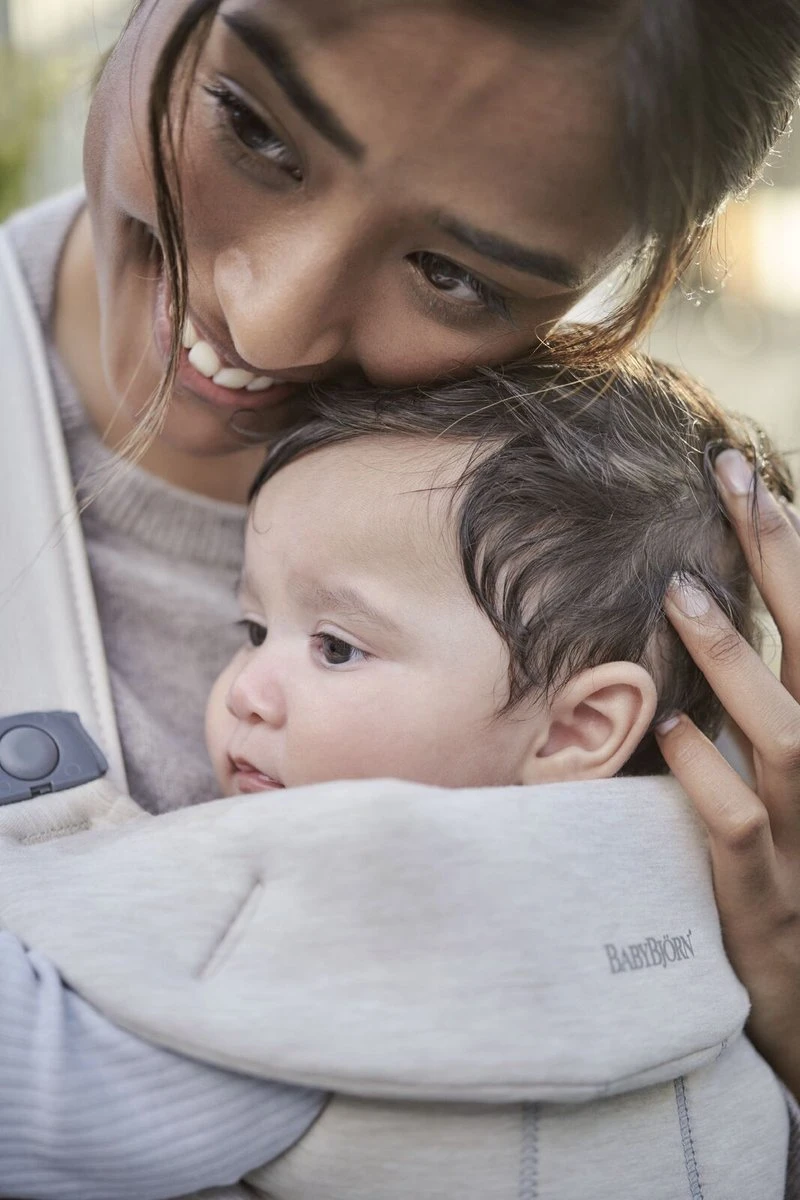 BabyBjörn Draagzak Mini - 3D Jersey - Lichtbeige - Afbeelding 3